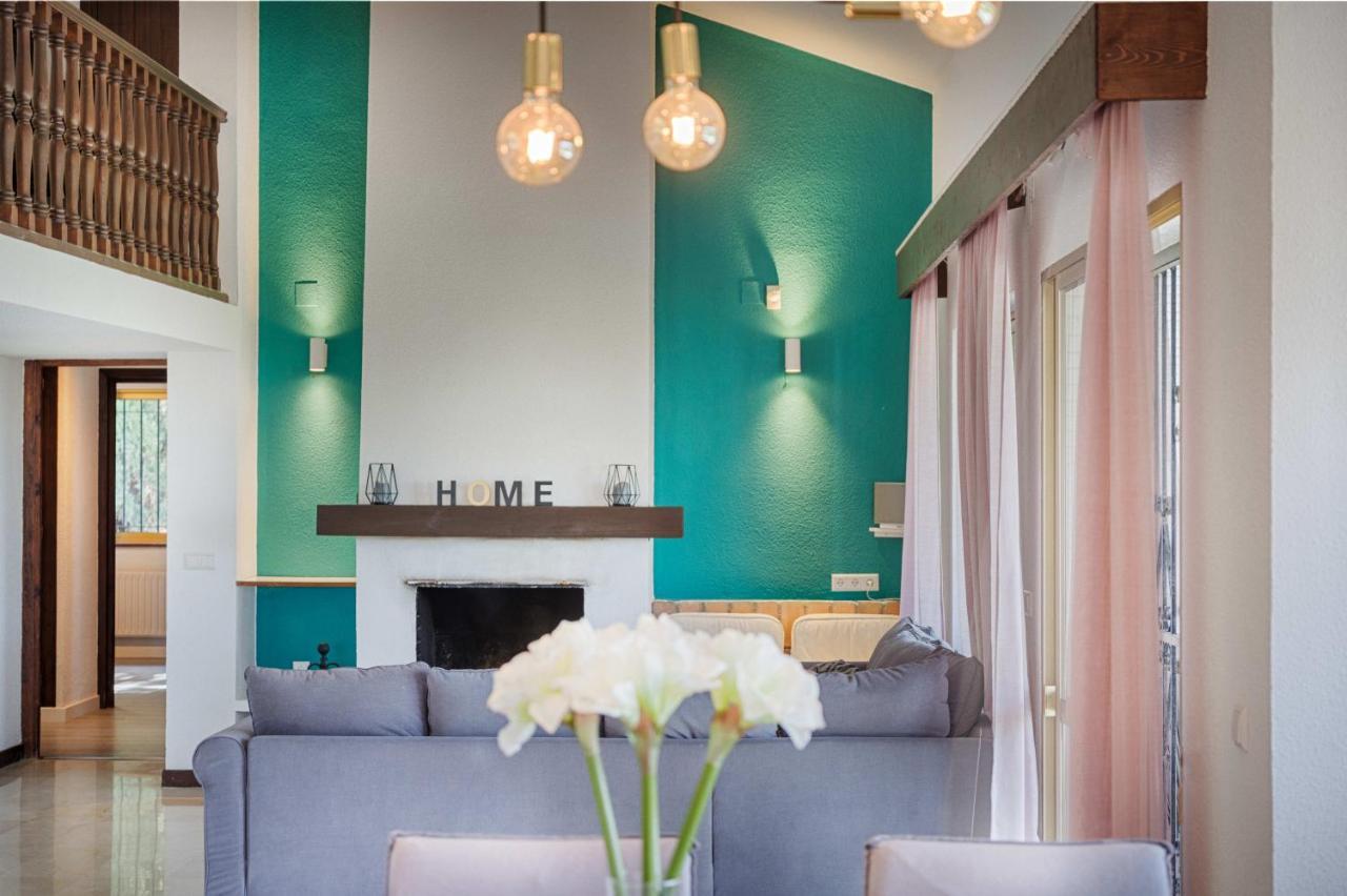Villa Mimosa Sleeps 8 With Heated Pool Santa Fe de los Boliches エクステリア 写真