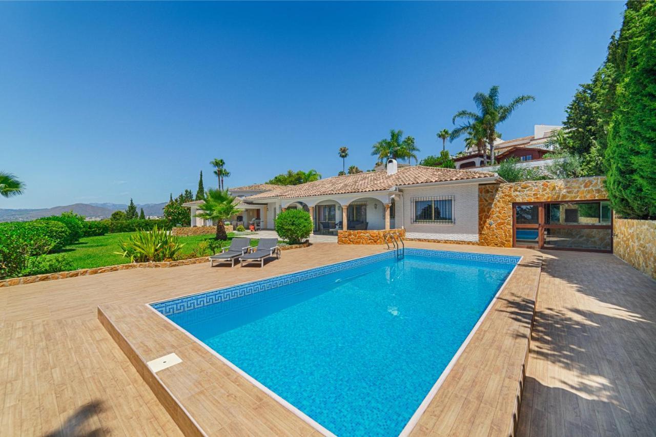 Villa Mimosa Sleeps 8 With Heated Pool Santa Fe de los Boliches エクステリア 写真