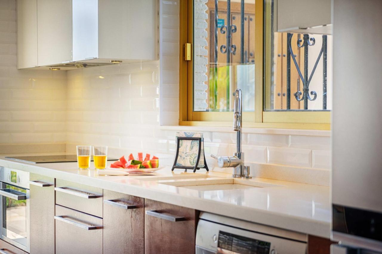 Villa Mimosa Sleeps 8 With Heated Pool Santa Fe de los Boliches エクステリア 写真